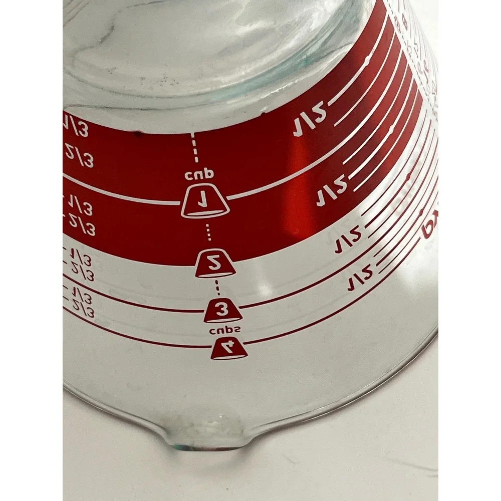 Pyrex 4 Cup 1 Liter Glass Measuring Cup Red Graphics Made in USA 32oz Clear